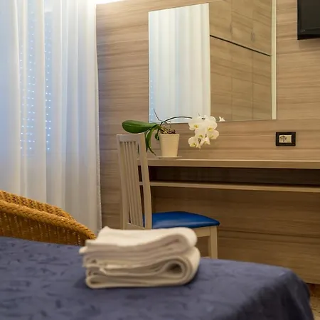 Hotel Onda Marina 3*