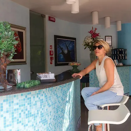 Hotel Onda Marina 3*